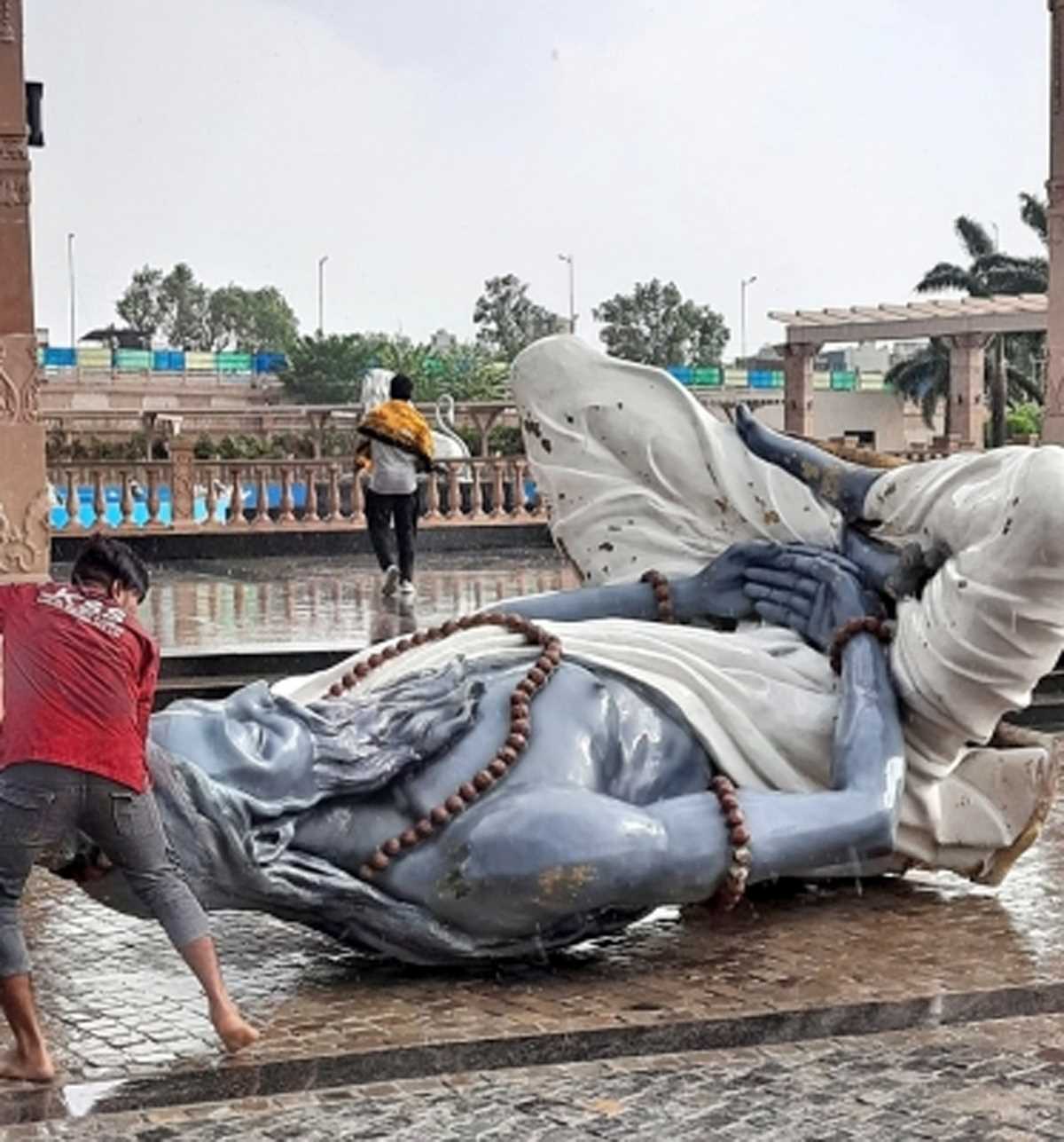 उज्जैन के महाकाल लोक में गिरीं मूर्तियां तीन गुना ज्यादा कीमतों में बनी थीं : कांग्रेस